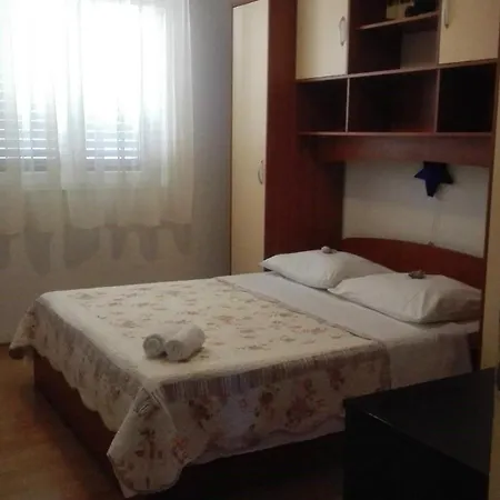 Apartment Ivo Makarska